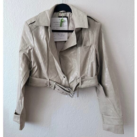 Lamarque Women's Katija Faux Leather Chic Cropped Coat Belted Waist Snap Closure - Picture 3 of 13